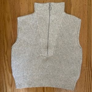 Sweater vest